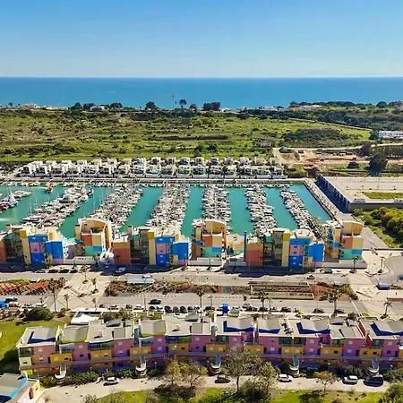 New Listing - Colorbay At Marina, Lägenhet